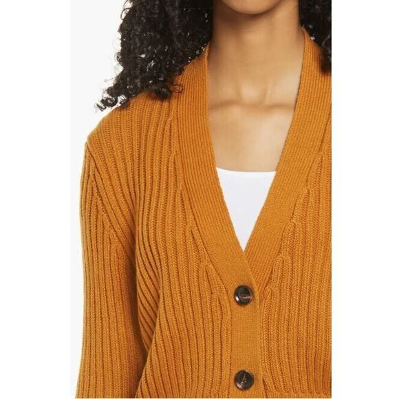 Lulus Women's Rib Knit Crop V-Neck Cardigan in Camel XSmall MSRP $52 - Picture 2 of 6